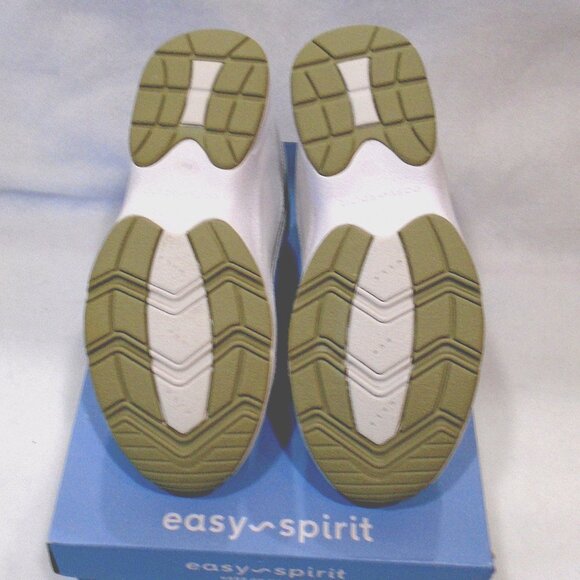 EASY SPIRIT size 9W Romy Walking Shoes White/Light Gray Leather - Picture 3 of 5